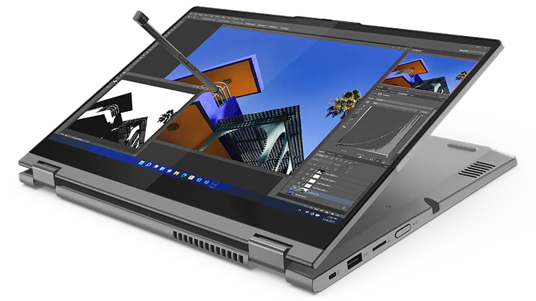 Se muestra un portátil convertible ThinkBook 14s Yoga 2da Gen en Mineral Grey, en modo stand y el lápiz Smart opcional al lado.