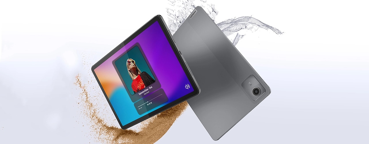 Dos tablets Lenovo Tab M11 haciendo alarde de su durabilidad