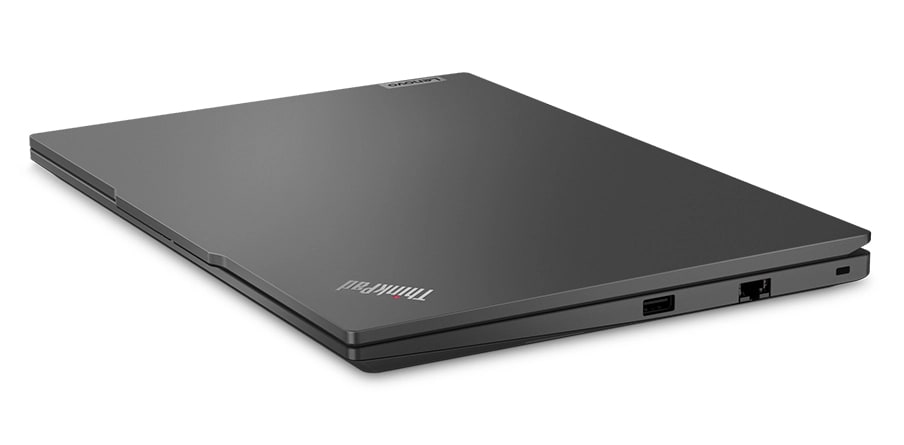 ThinkPad E14 Gen 6 (14'' AMD) Notebook – von rechts vorne mit geschlossenem Deckel