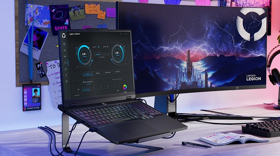 מחשב נייד Legion 5 15IAX10 83F0004WIV מבית Lenovo