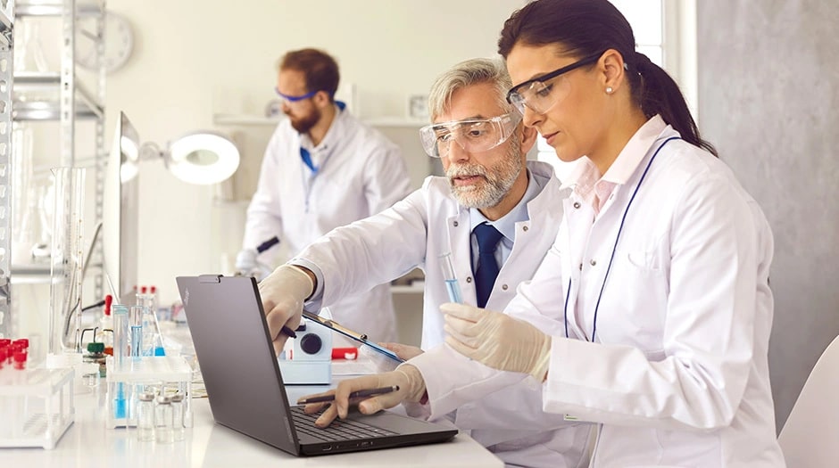 With AI tools to boost efficiency, the Lenovo ThinkPad P16v Gen 3 mobile workstation helps analyze life science workflows.