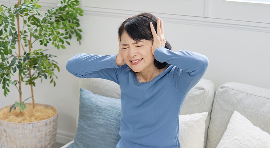 空冷ファンが大きな音を立ててしまう