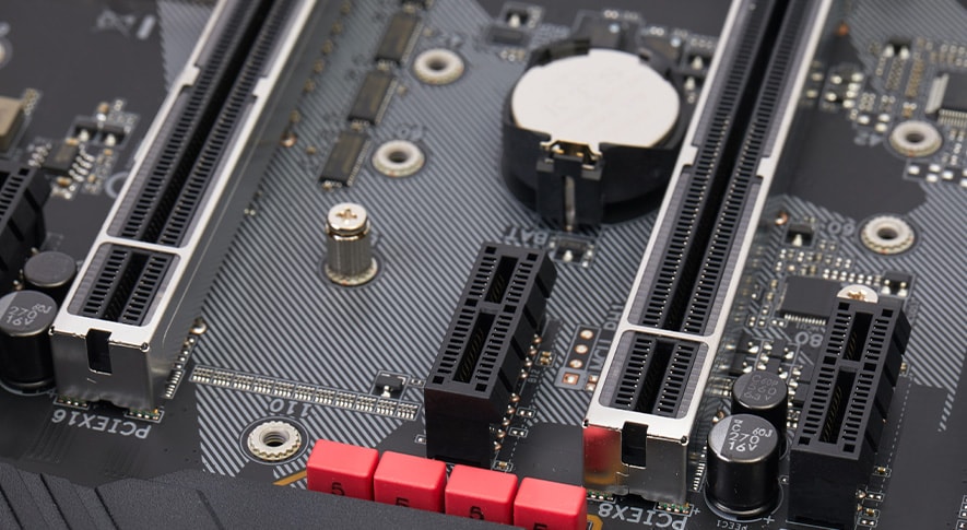 マザーボードや拡張スロットとの互換性