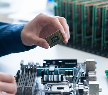 マザーボード寿命は何年？パソコンを長持ちさせる方法と修理・交換の基準を解説！