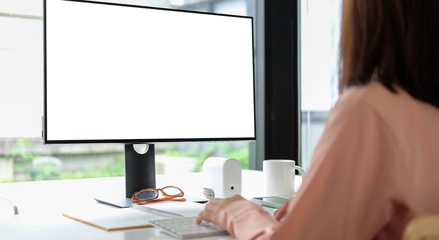 パソコンの買い替え時期はいつ？購入から何年がおすすめのタイミング？