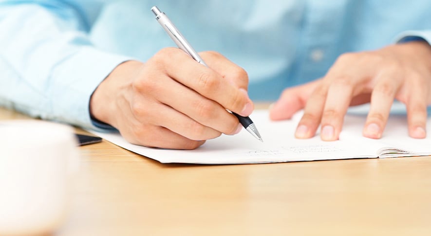 学校へ提出するレポートの作成