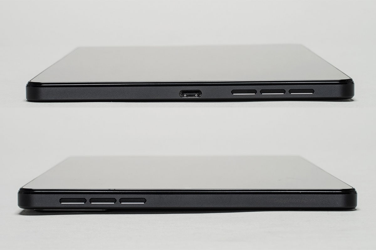 スピーカーは横持ちにしたときの左右に搭載。Dolby Atmos対応により、臨場感のある音が楽しめる