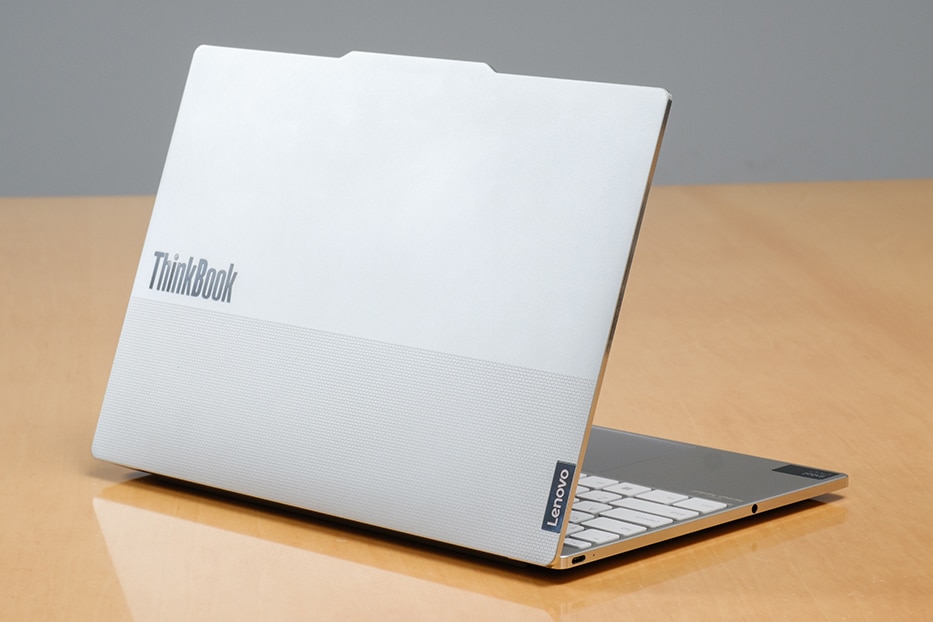 頼もしいスペックと使用感を両立したThinkBook 13x Gen4。AI時代の相棒として注目したい