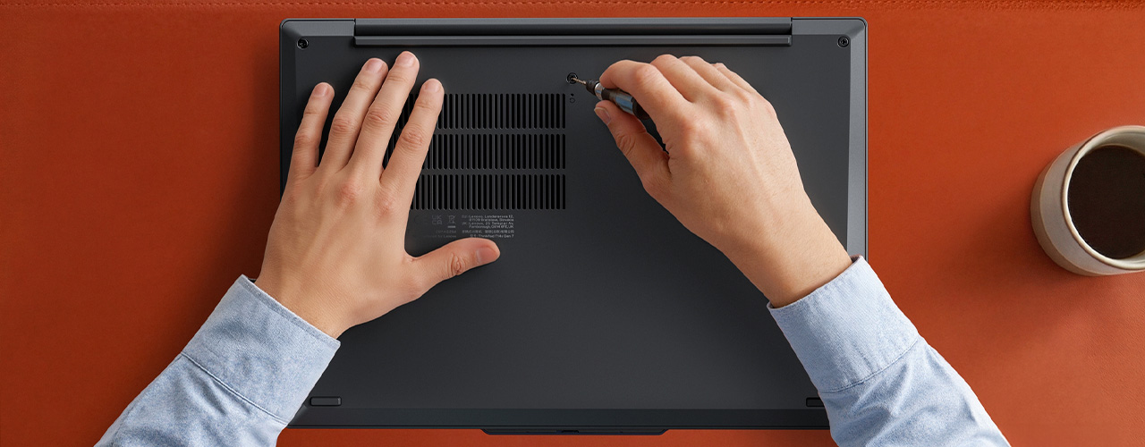 Lenovo ThinkPad T14s Gen 7 AMD internal view