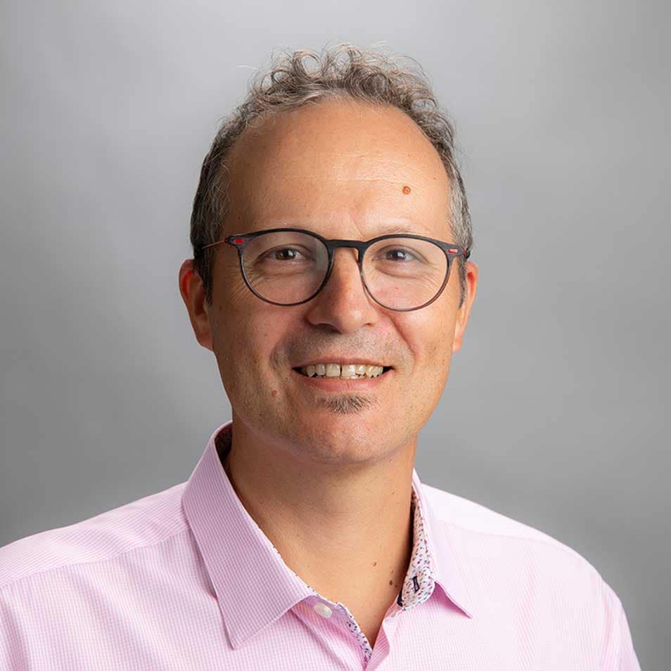 Mike Leach’s headshot.