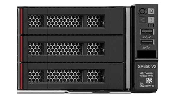 Lenovo ThinkSystem SR650 V2 Rack Server - gros plan vers l’avant