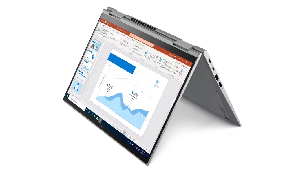 Das 2-in-1-Notebook Lenovo ThinkPad X1 Yoga Gen 6 im Zeltmodus, aus einem Winkel aufgenommen, um die Anschlüsse an der linken Seite zu zeigen.