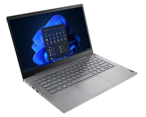 Vue du dessus gauche en angle d’un portable Lenovo ThinkBook 14 Gen 4 (Intel) ouvert, montrant le clavier, le pavé tactile et l’écran