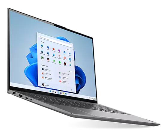 Yoga Slim 7i Pro Gen 7 Notebook, geöffnet, Ansicht von rechts, mit Blick auf Display und Tastatur