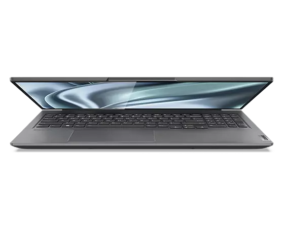 Yoga Slim 7i Pro Gen 7 Notebook, leicht geöffnet, Ansicht von vorn, mit Blick auf Display und Tastatur