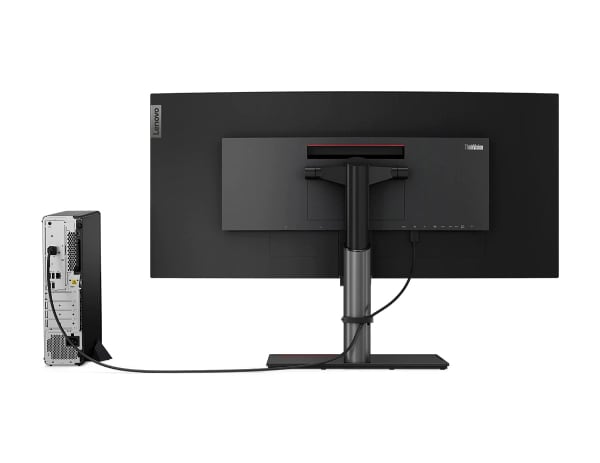 Ansicht des Lenovo ThinkCentre M90s Gen 3 (Intel) Small Form Factor (SFF) Desktop-PCs von hinten, aufrecht stehend, neben einem Monitor (separat erhältlich)
