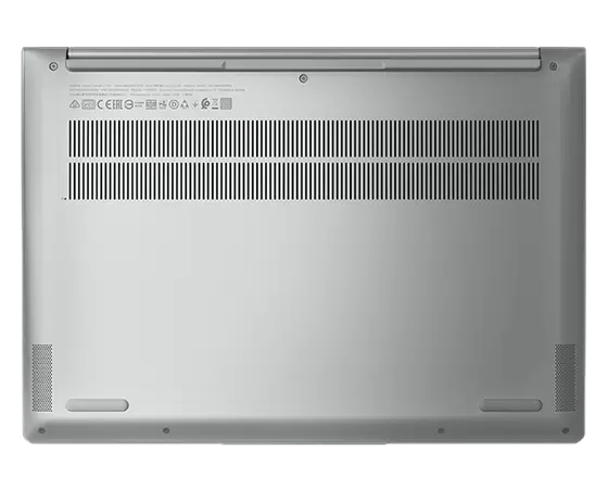 Onderaanzicht van Yoga Slim 7 Pro Gen 7 (14" AMD) laptop, gesloten, onderkant met ventilatieopeningen zichtbaar