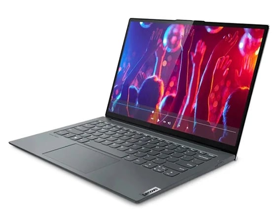 Vue avant droite en plongée d'un ordinateur portable Lenovo ThinkBook 13x coloris Storm Gray, ouvert à 110 degrés pour montrer le clavier et l'écran 13,3''.