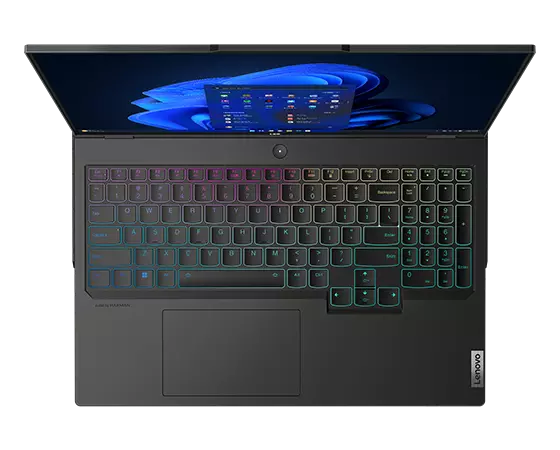 Vista dall'alto della tastiera con illuminazione RGB di Legion Pro 7i di ottava generazione (16" Intel)